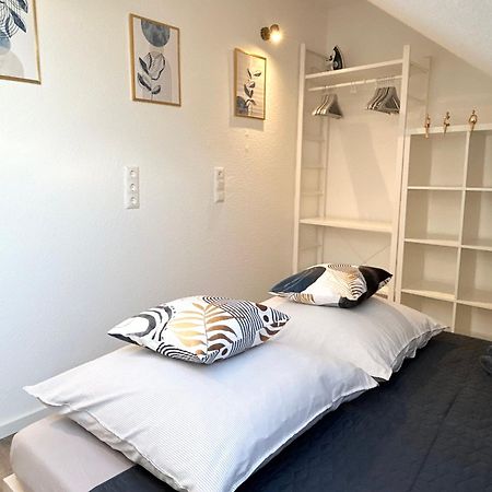 Lgh-Moderne, Ruhige Wohnung, Naehe Zum Flughafen Und Autobahn, 24H-Self-Check-In, Vollausgestattet, Disneyplus, Waschmaschine Langenhagen  Ngoại thất bức ảnh